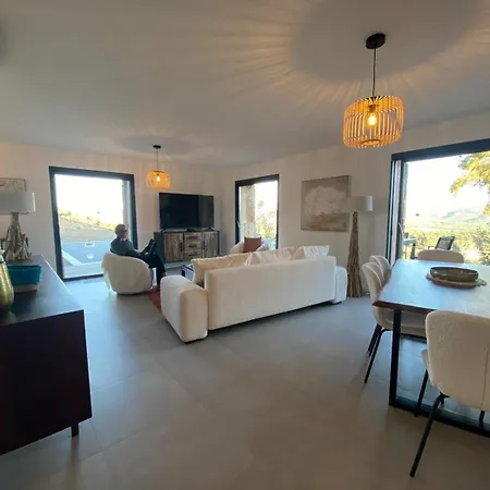 Bergerie Avec Piscine à Vue Maquis Villa